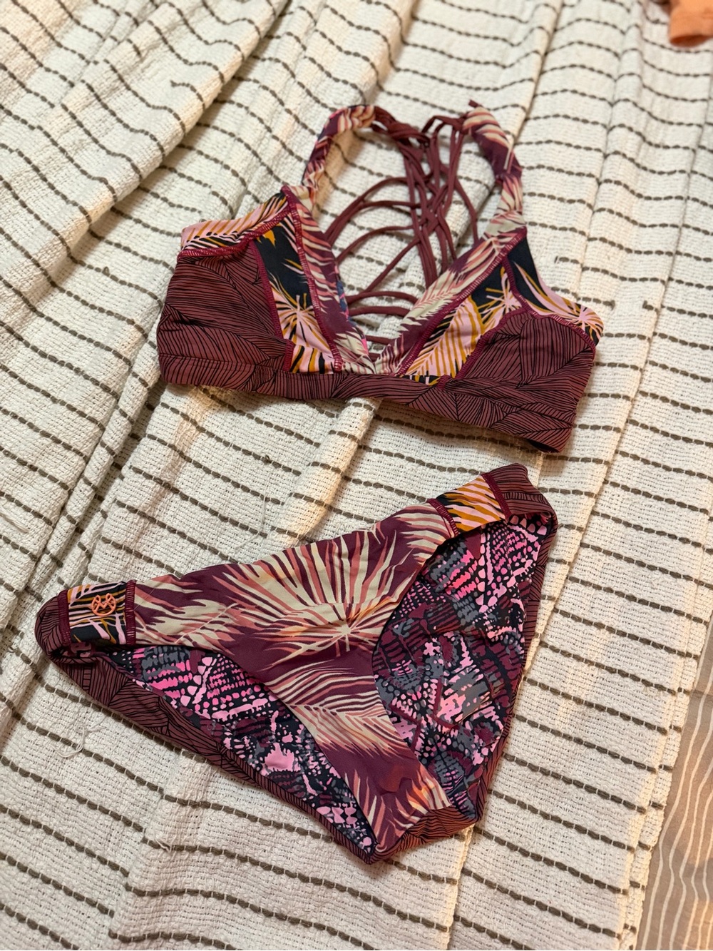 Women’s Maroon Tropical Print Strappy Bikini Set